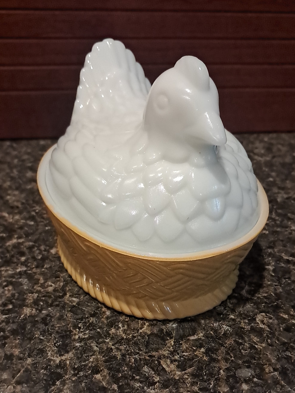 Vintage Avon White Milk Glass Hen on Nest 1970's